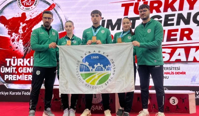 Sakarya'nın sporcuları farklı illerde kürsüde