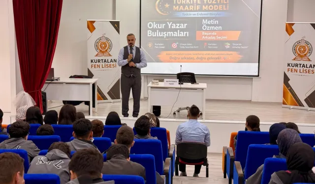 Siirt Kurtalan'da 'Başarıda arkadaş seçimi' konferanslarına yoğun ilgi