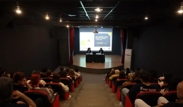 Sinemaseverler 'SineFilozofi' söyleşisinde...