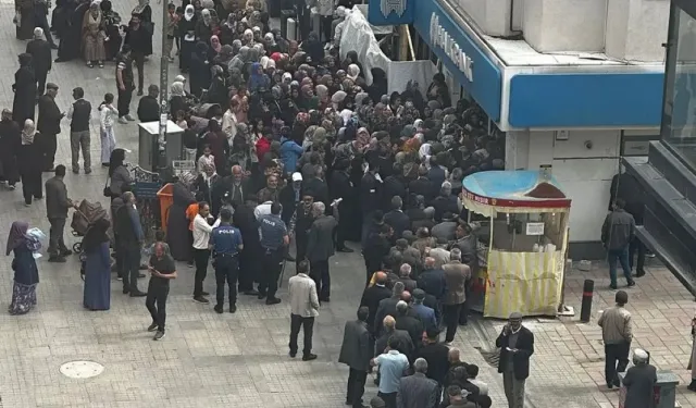 Sosyal yardım kuyruğu! Halkbank'a acil önlem çağrısı