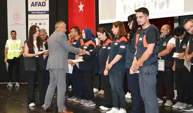 Bursa'da özel gereksinimli bireyler için 'Afet Yönetimi Projesi' tamamlandı