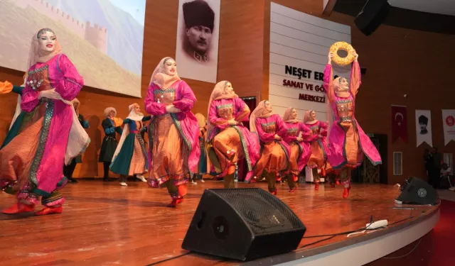Kuzey Kafkasya Kültür ve Sanat Festivali'nde renkli görüntüler