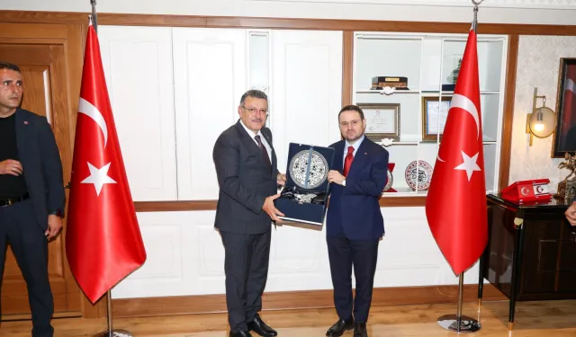 Adalet Bakanı Gürlek'ten Trabzon Büyükşehir'e ziyaret
