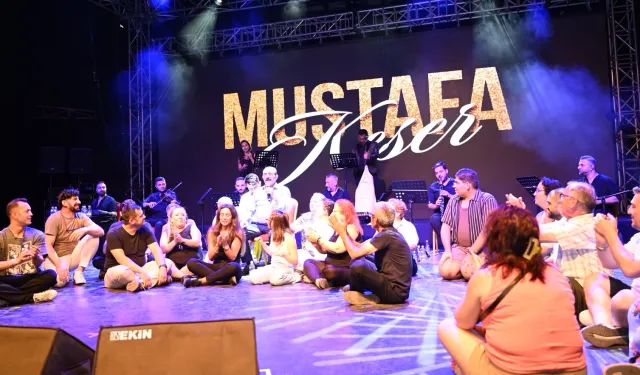 Mustafa Keser'den müzik ve kahkaha dolu gece