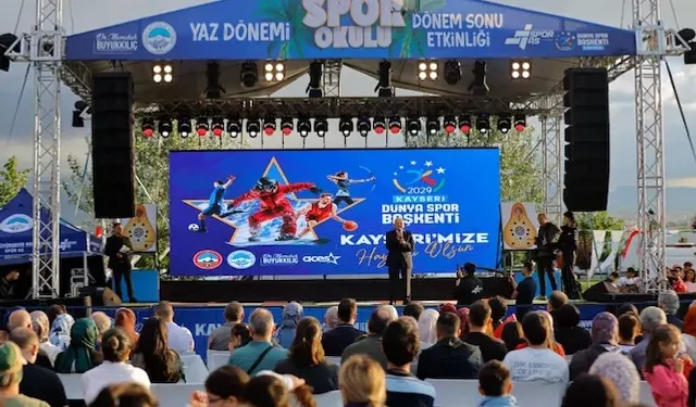 Kayseri Büyükşehir'in Yaz Spor Okulu'nda 15 bin öğrenci yer aldı