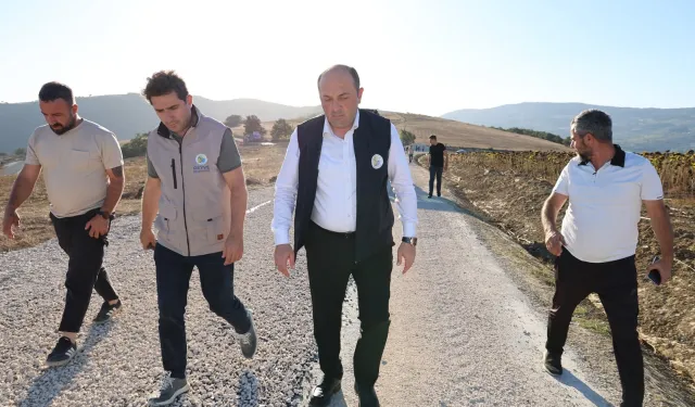 Sakarya Geyve'de soğuk asfalt mesaisi