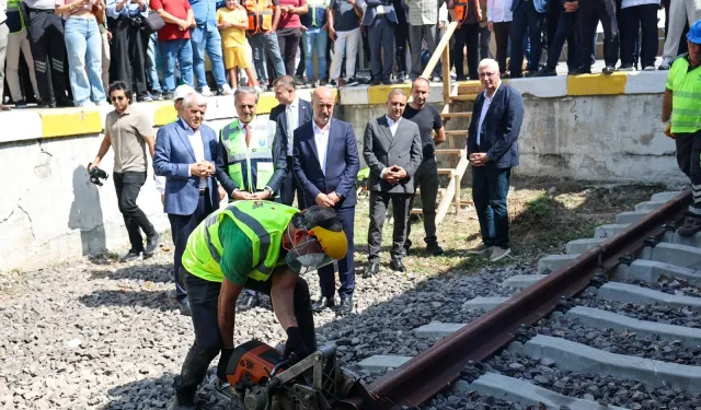 Sakarya'yı ikiye ayıran raylar yer altına alınıyor