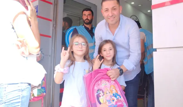 Ülkü Ocakları'ndan 5 bin öğrenciye kırtasiye desteği