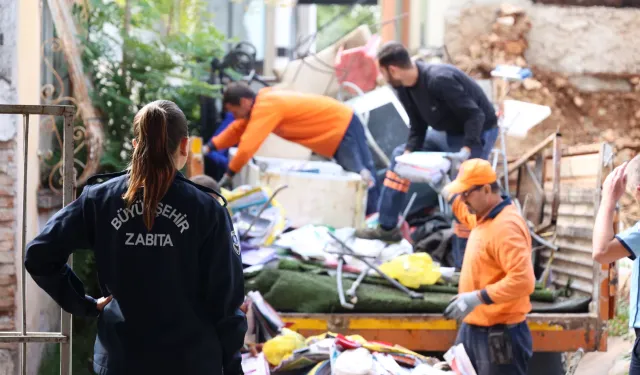 Antalya Balbey'de hurda ve atık operasyonu