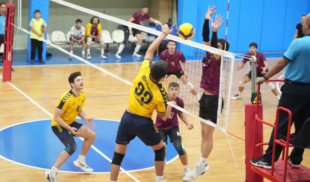 Bursa Yenişehirli voleybolcular filede 2'de 2 yaptı