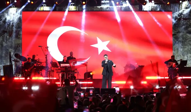 Cumhuriyet coşkusunu Semicenk ile yaşadılar