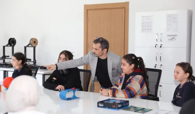 Kayseri Kocasinan IQ Merkezi geleceğin bilim insanlarını yetiştiriyor