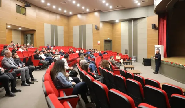 Kayseri Melikgazi personeline afet farkındalık eğitimi