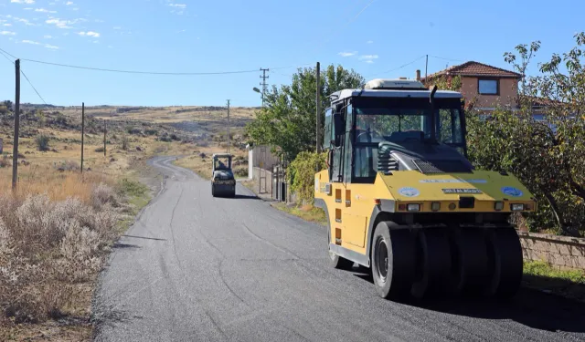 Kayseri Talas kırsalında asfalt atağı
