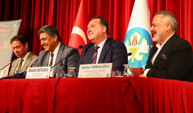 Manisa Şehir Tiyatrosu 20. yıla 'G.D.K.' ile perde açıyor