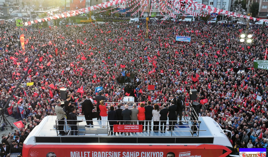 Özgür Özel Adalet Sarayı önünde iktidara meydan okudu!