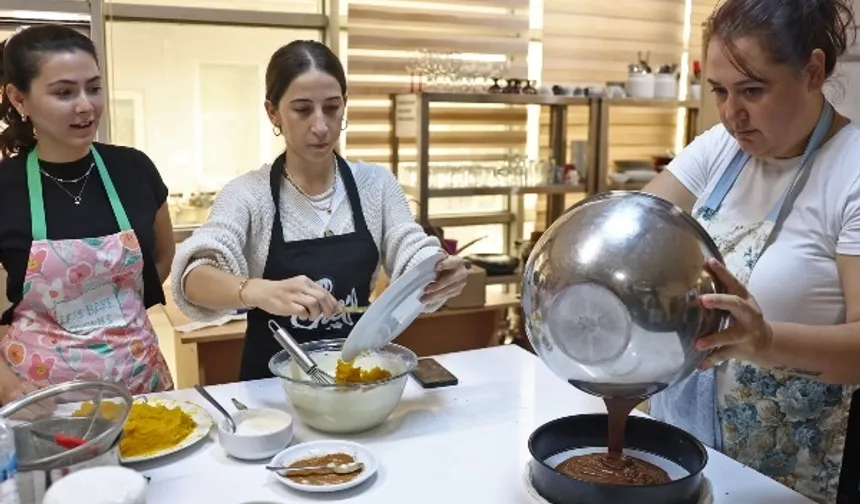Antalya'da binlerce kursiyere ücretsiz eğitim imkanı