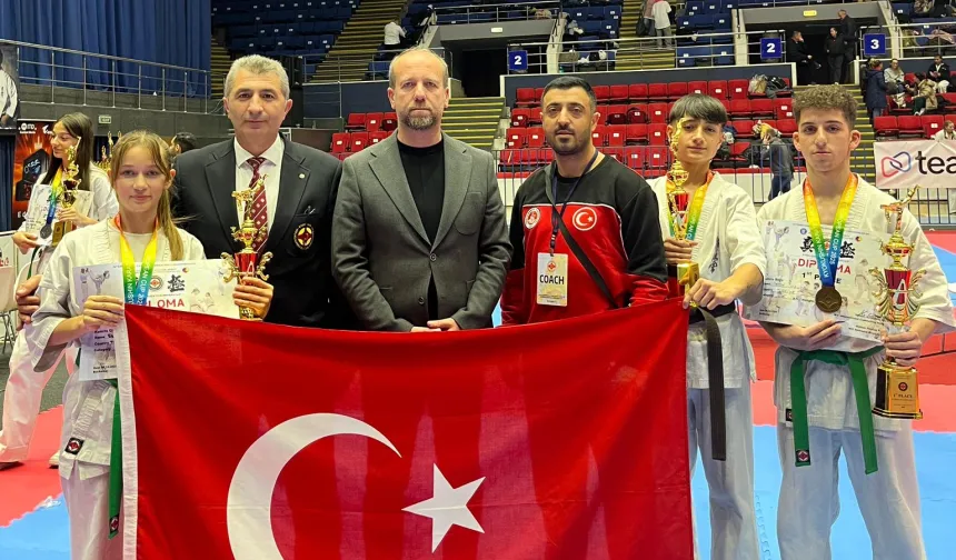 Avrupa'da Yıldırım rüzgarı