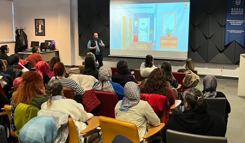 Bursa Büyükşehir'de hizmet içi afet farkındalığı