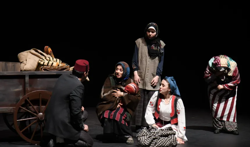 Trabzon'da 'Muhacirlik' oyunu prömiyer yaptı