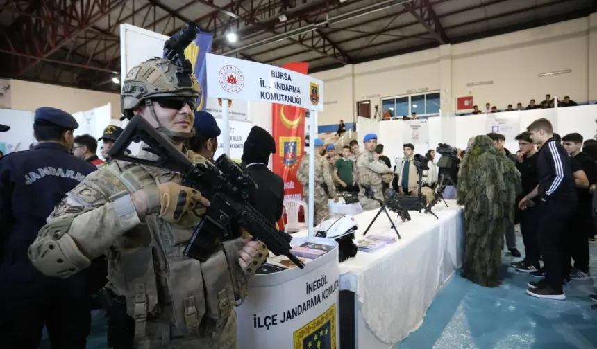 Bursa İnegöl'de Üniversite ve Meslek Tanıtım Günleri'nde 8. buluşma