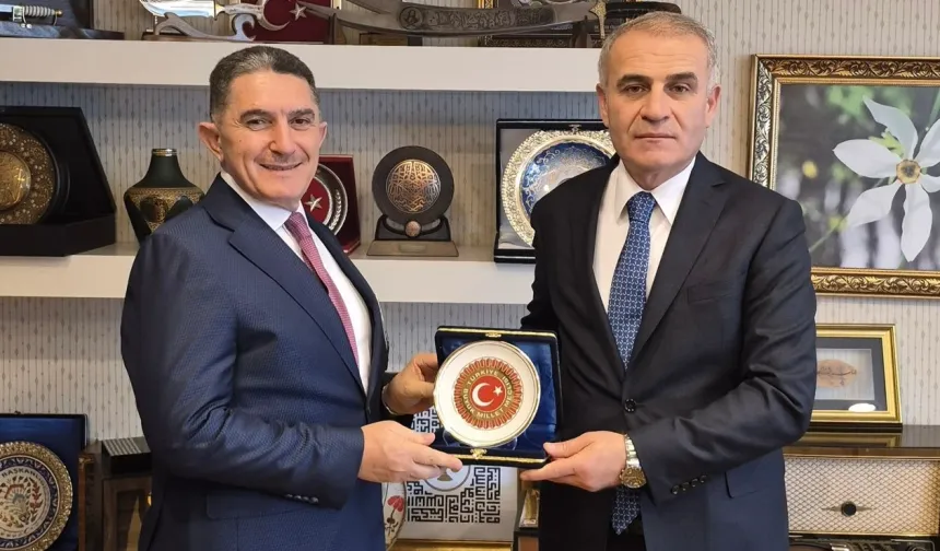 Ağrı Milletvekili Çelebi'den İrfan Fidan'a tebrik ziyareti