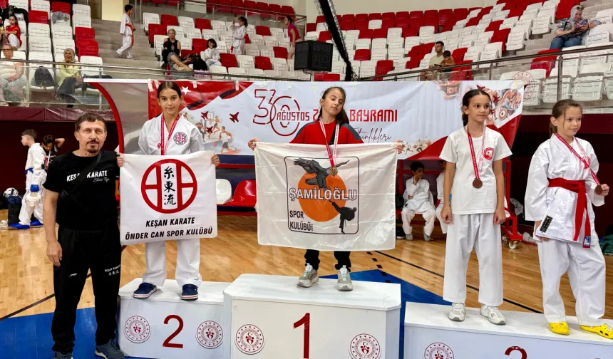 Önder Can Spor Kulübü'nden Kırklareli Karate İl Şampiyonası'nda 14 derece