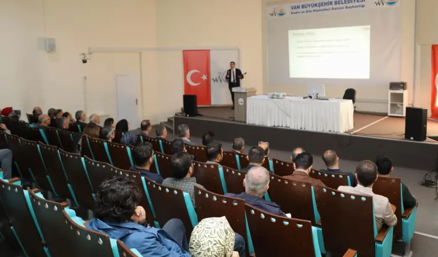Belediye personeline kişisel veri güvenliği eğitimi