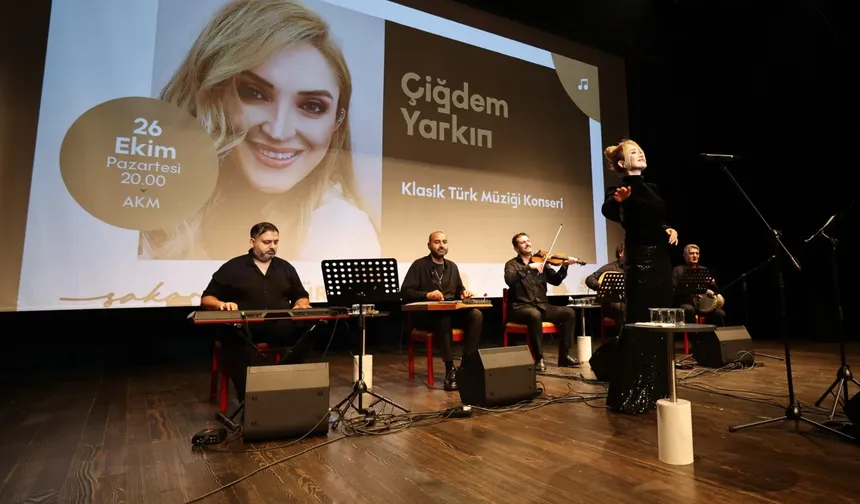 Çiğdem Yarkın'dan Sakarya AKM'de klasik ziyafet