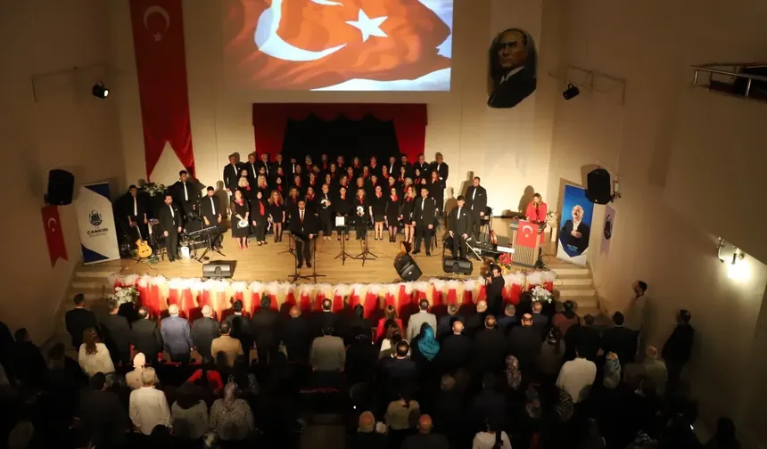 Cumhuriyet coşkusu türkülerle sahneye taşındı