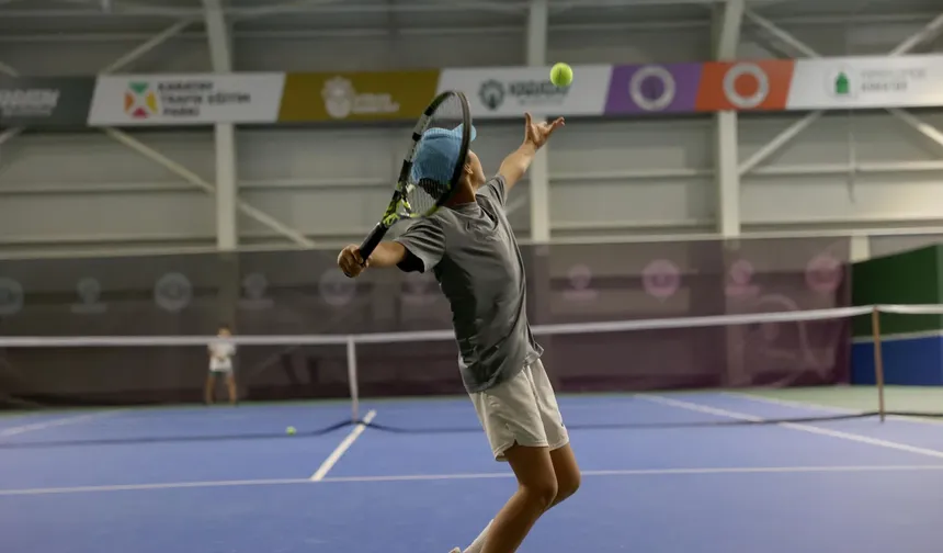 Konya Karatay'da 29 Ekim Tenis Turnuvası tamamlandı