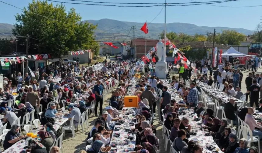 Mübadil torunları aynı sofrada buluştu