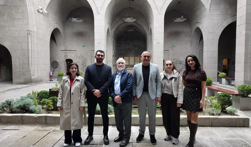 Selçuklu Uygarlığı ve Gevher Nesibe Tıp Tarihi Müzesi'nde bilim buluşması