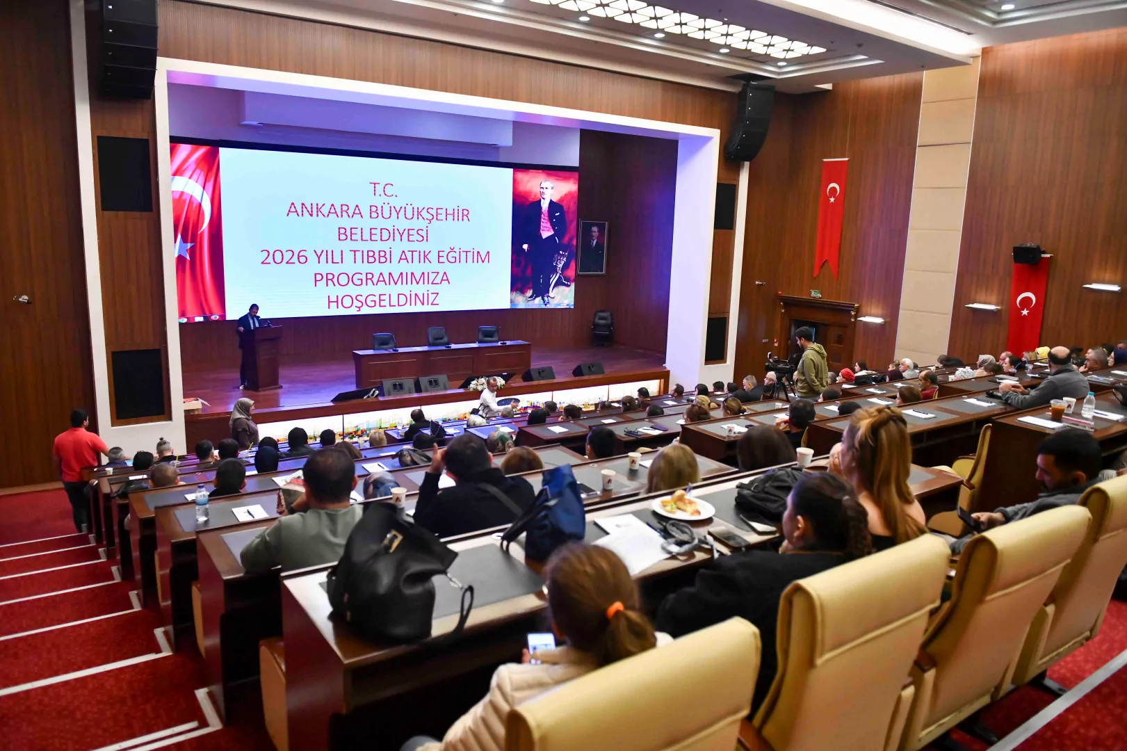 Ankara'dan sağlık kuruluşlarına tıbbi atık eğitimi
